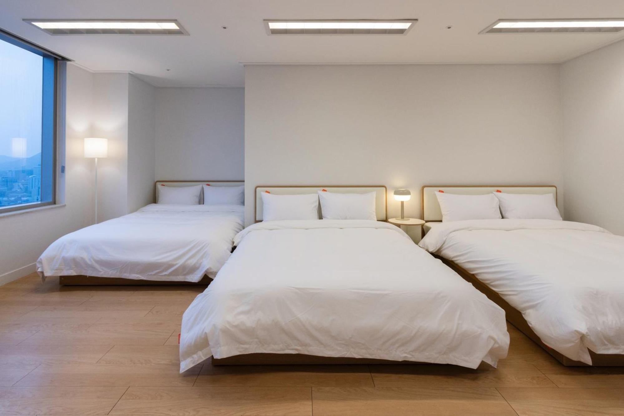 "Grand Opened" Maxtyle Guesthouse Dongdaemun Сеул Екстер'єр фото