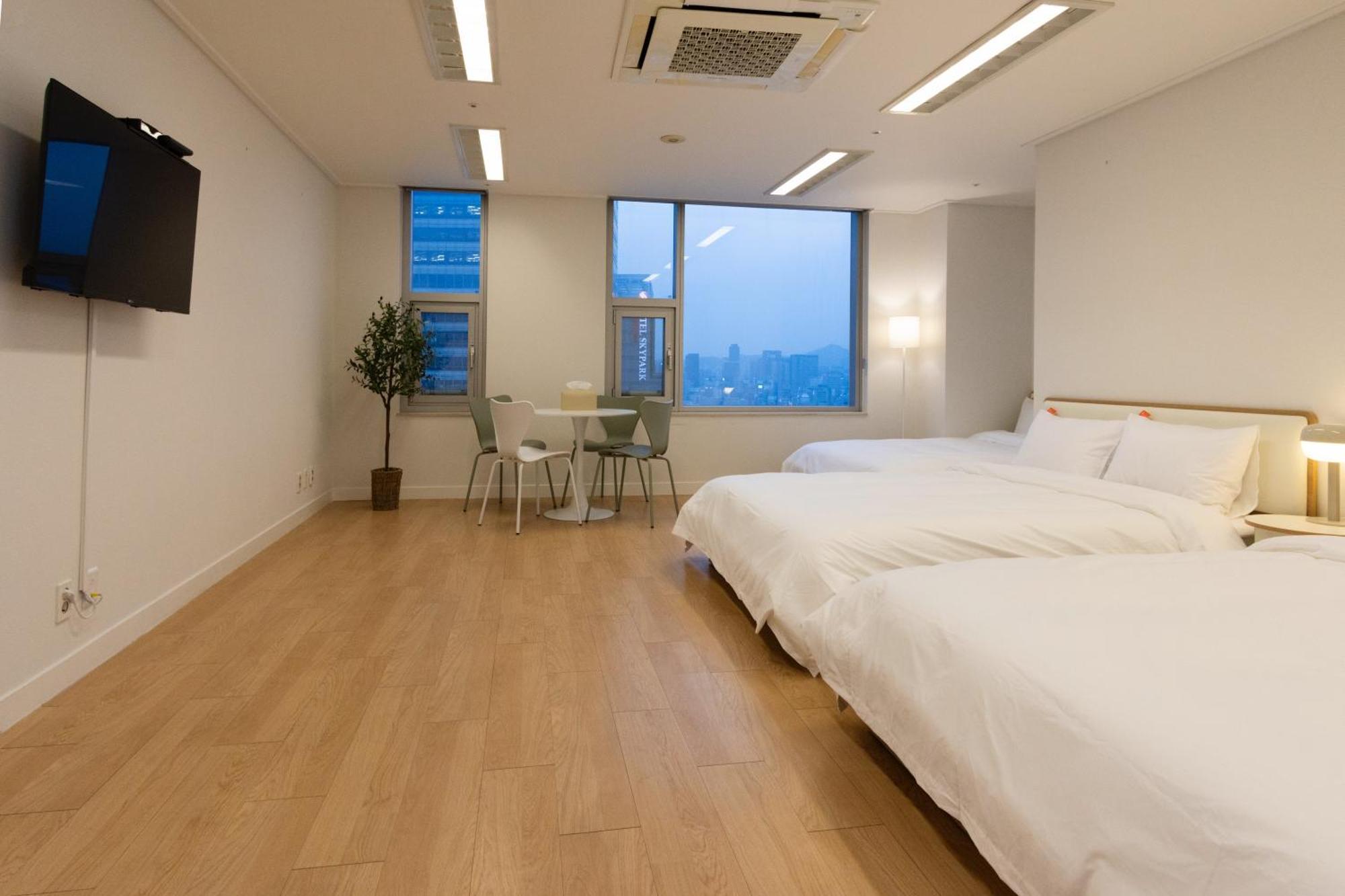 "Grand Opened" Maxtyle Guesthouse Dongdaemun Сеул Екстер'єр фото
