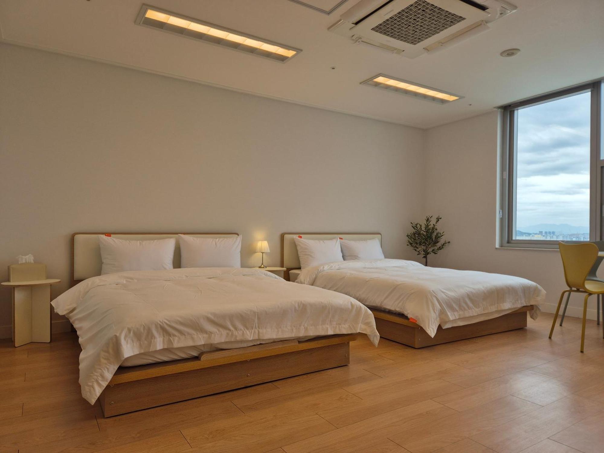 "Grand Opened" Maxtyle Guesthouse Dongdaemun Сеул Екстер'єр фото